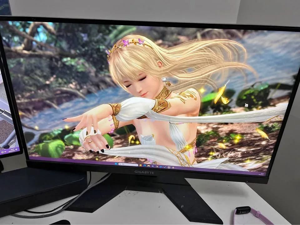 Gigabyte Monitor 27' m27q 1440p 170hz 1ms gtg thumbnail