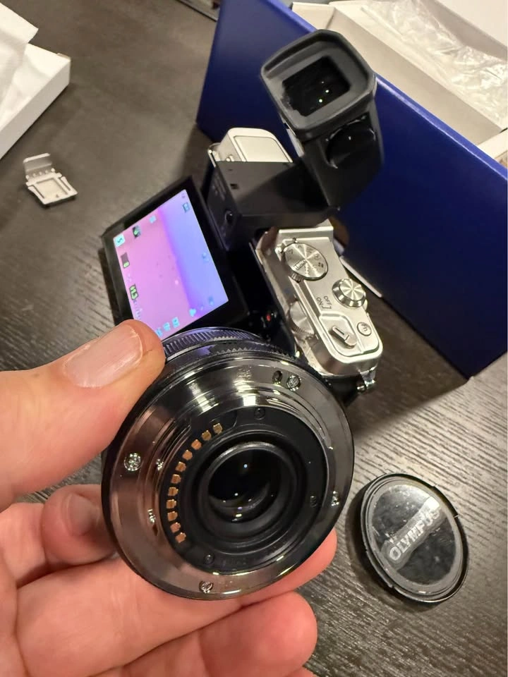 Olympus Pen EP5 kit with evf and prime lens - photo 5
