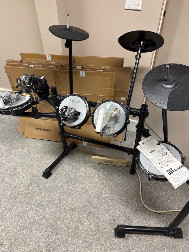 Fesley Said Electronic Drum Set