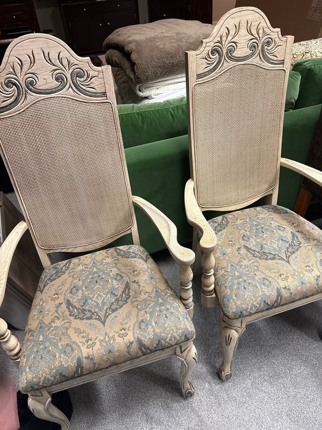Captain Chairs decorative