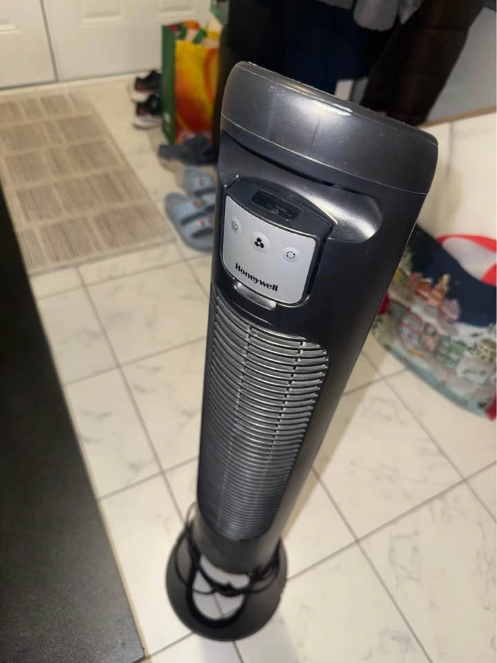 Honeywell QuietSet 5-Speed Whole Room Tower Fan - Black - photo 2