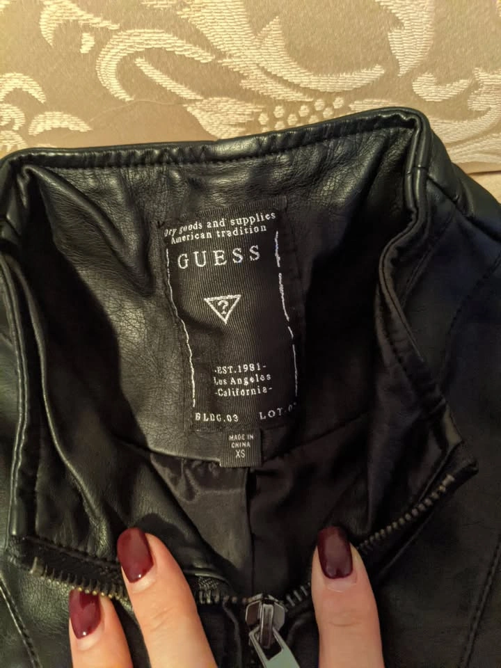 Cute Women's Faux Leather Guess Jacket - photo 3