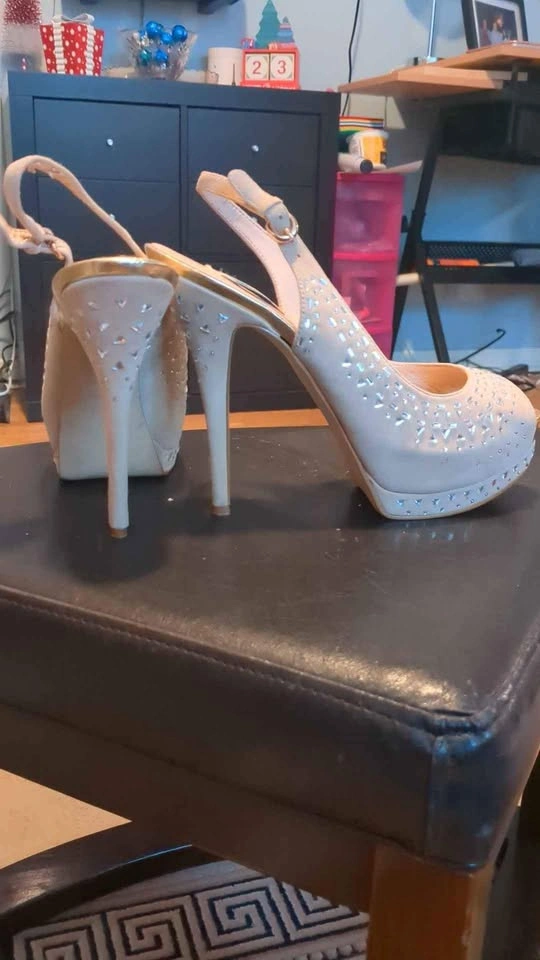Women's Guess High Heels - photo 2