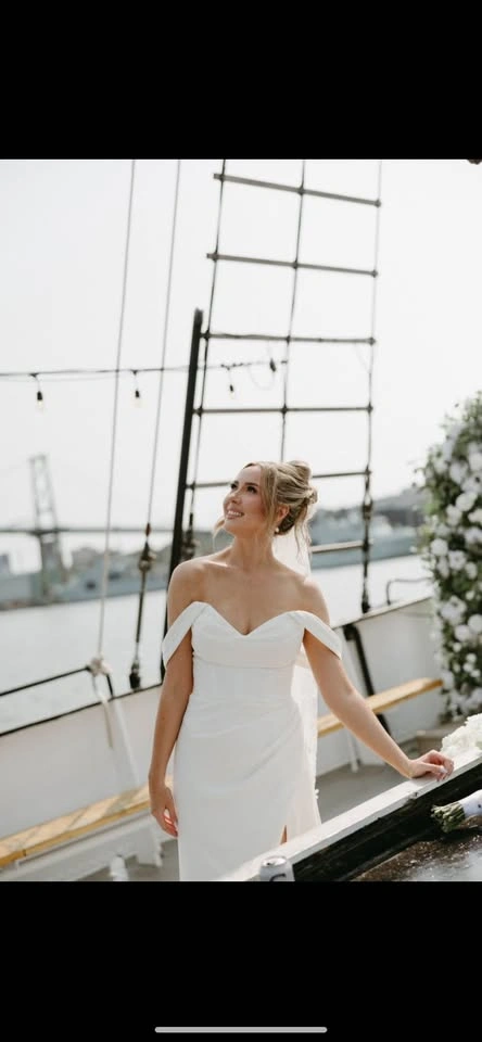 Martina Liana 1683 Wedding Dress - Custom Sleeves - photo 4