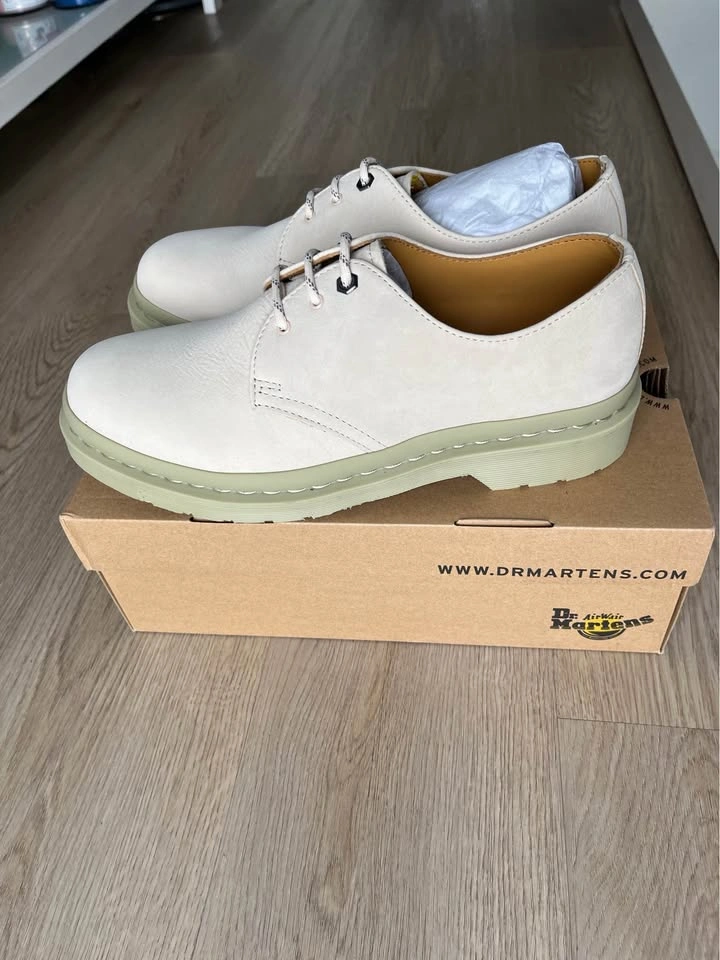 Men's Dr Martens 1461 Shoes - Size 8 - photo 4