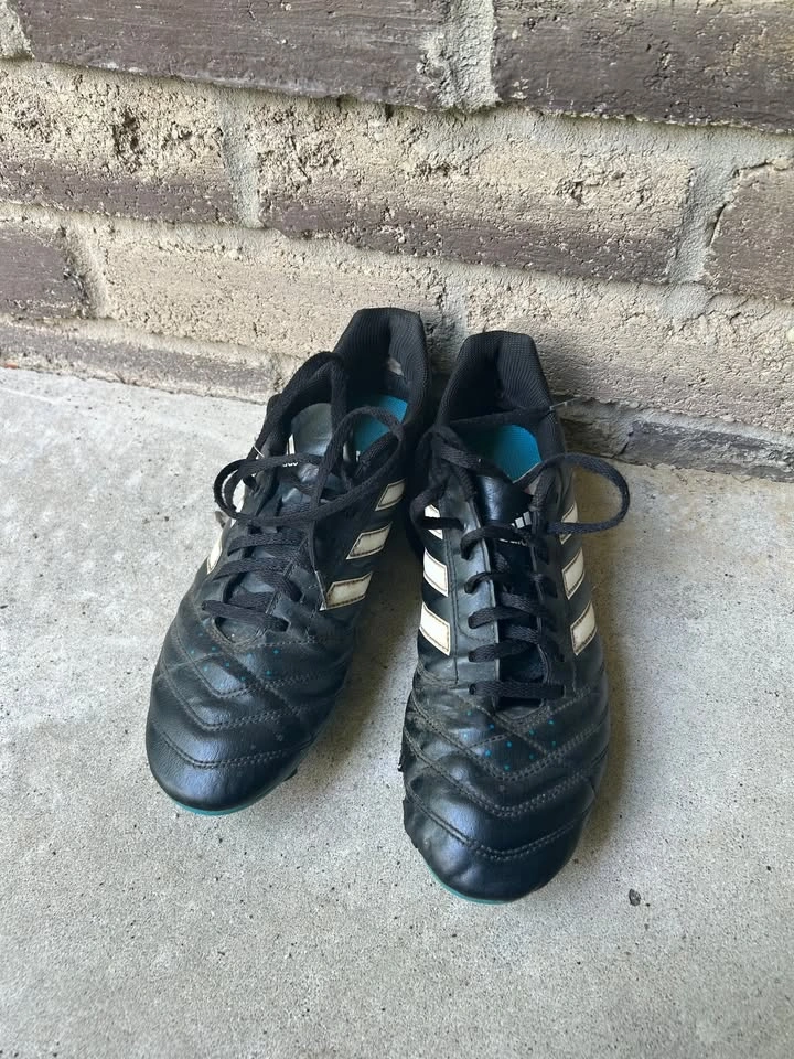 Men's & Women's Soccer Cleats