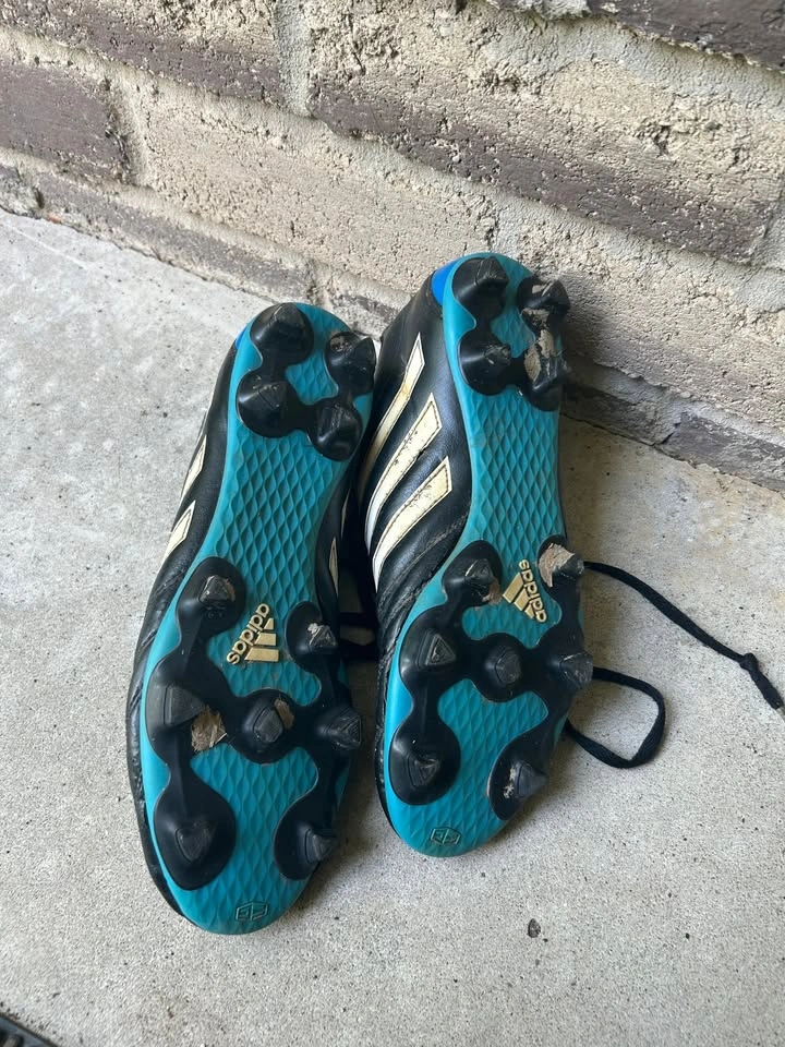 Men's & Women's Soccer Cleats - photo 2