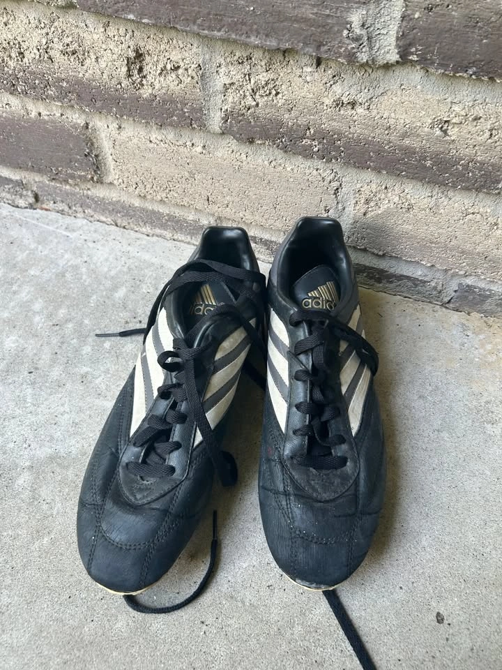 Men's & Women's Soccer Cleats - photo 3