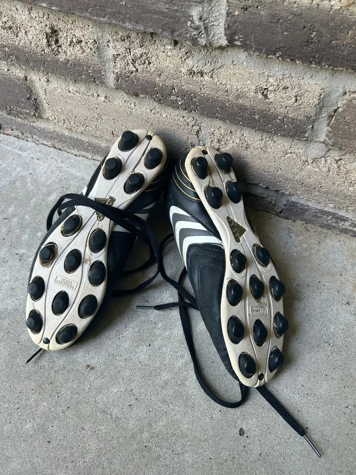 Men's & Women's Soccer Cleats - photo 4