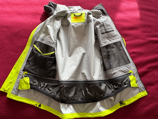 Men’s Helly Hansen Ski Shell Jacket Size Medium - photo 2