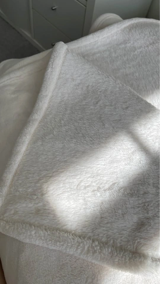 Queen Size Plush Blanket - photo 3