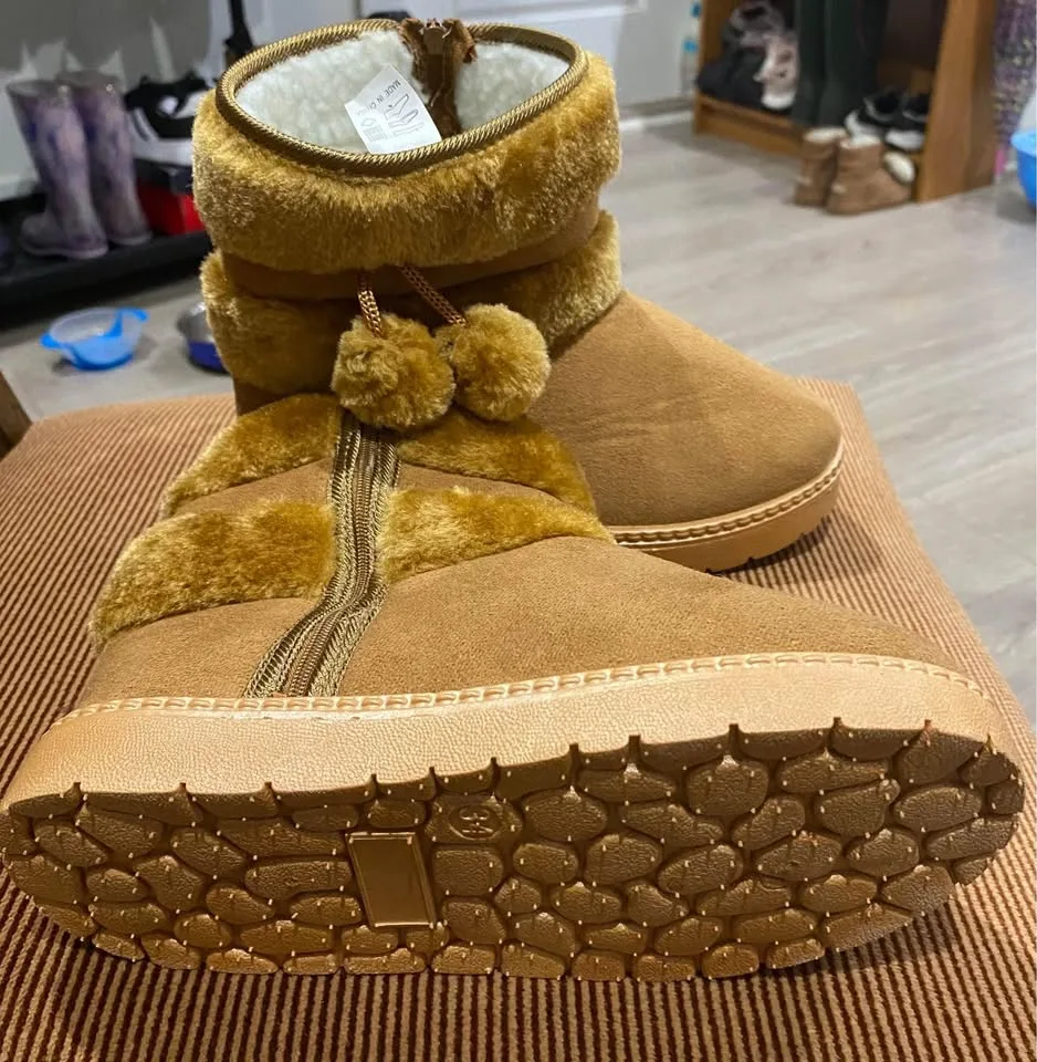 Girl’s Fleece boots image indicator(2)