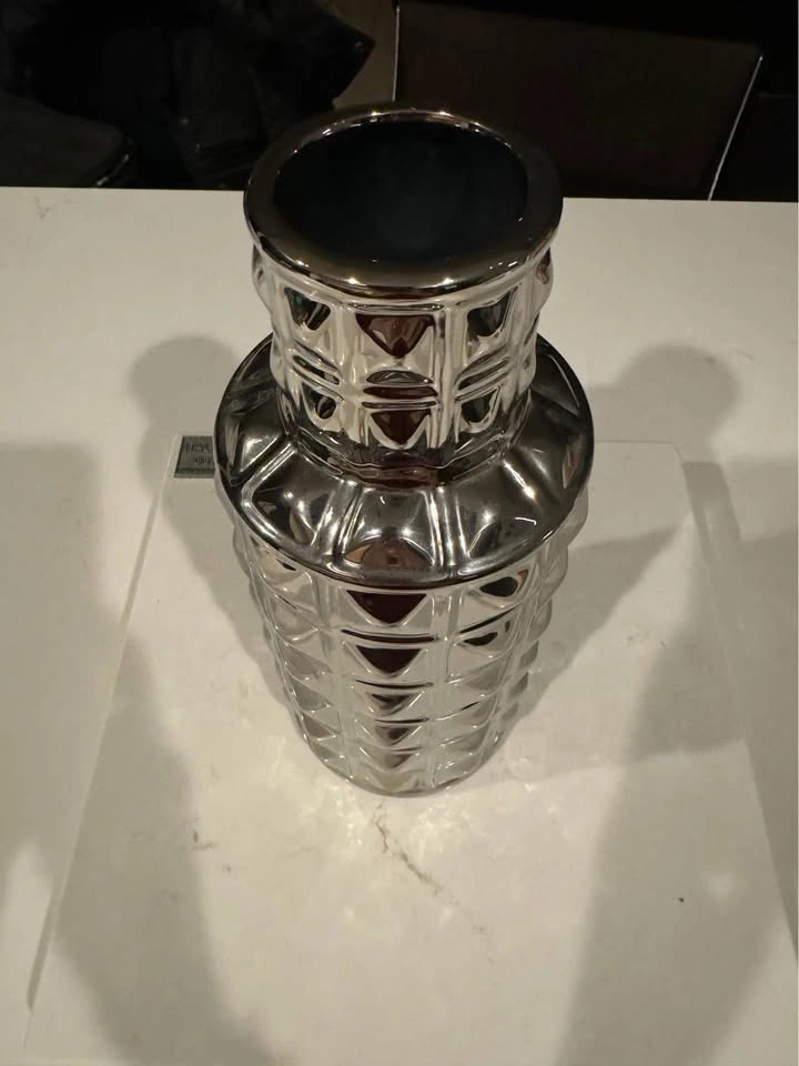 Silver Vase - photo 2
