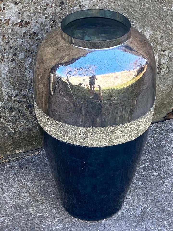 20"H x 11" Diameter Metallic Finish Glass Vase - photo 2