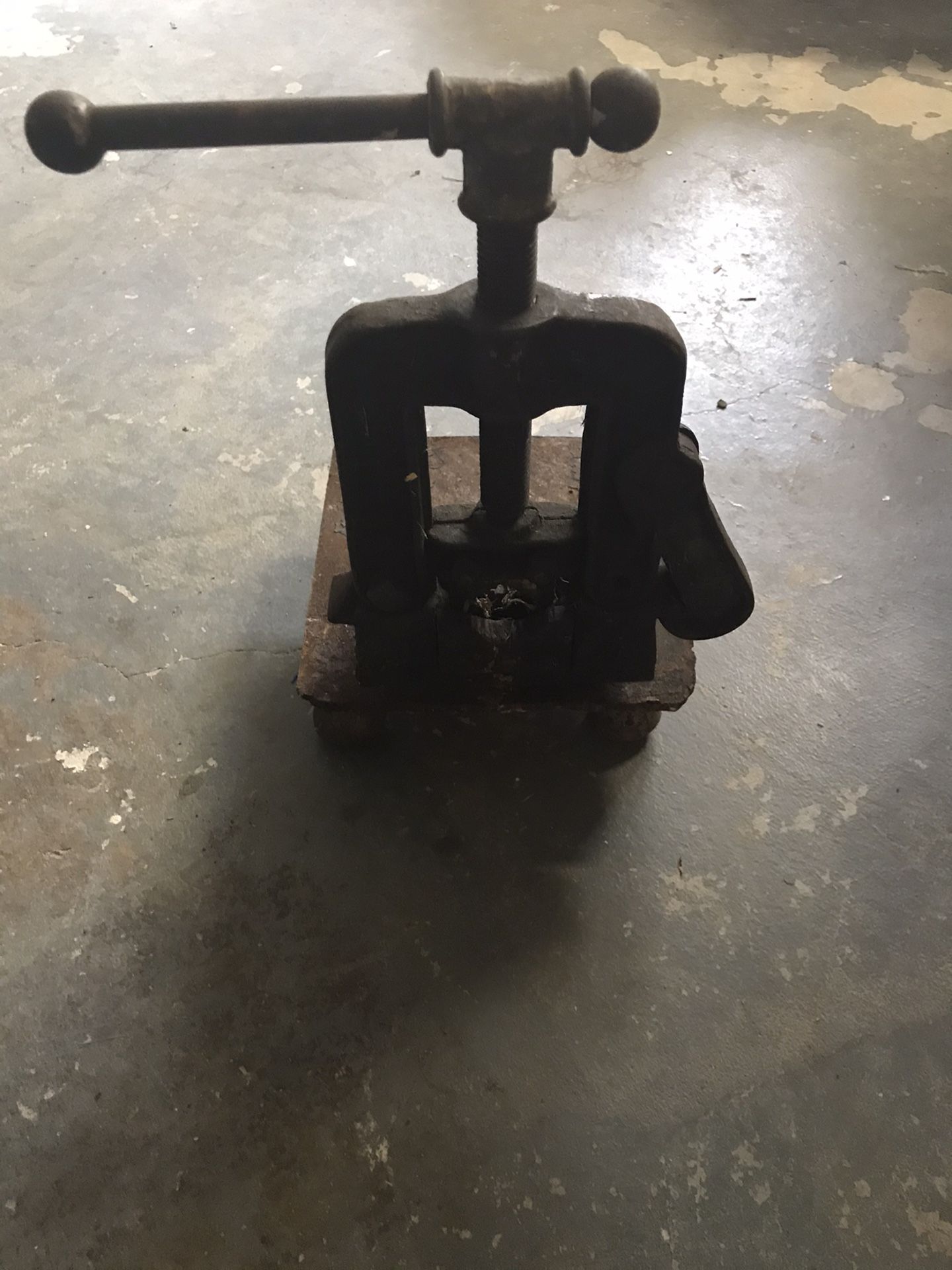 Vintage Pipe Vise - photo 2