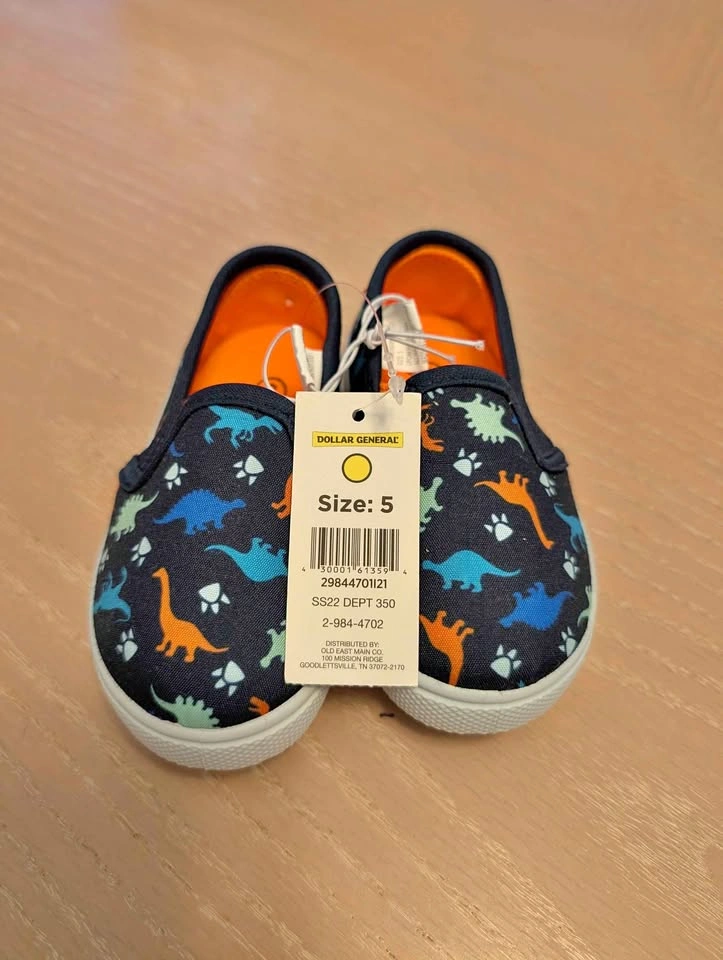 Dino loafers for toddlers. Size 5