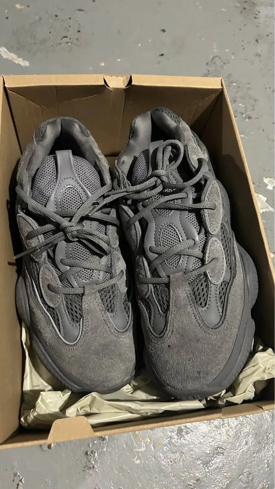 Adidas Yeezy 500 - photo 4