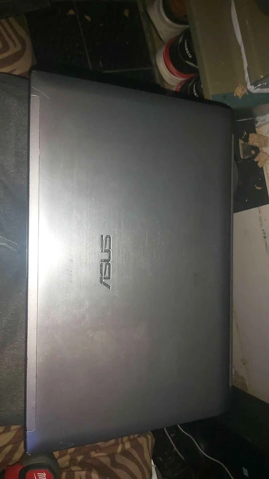 Selling lot of laptops  As is - photo 2