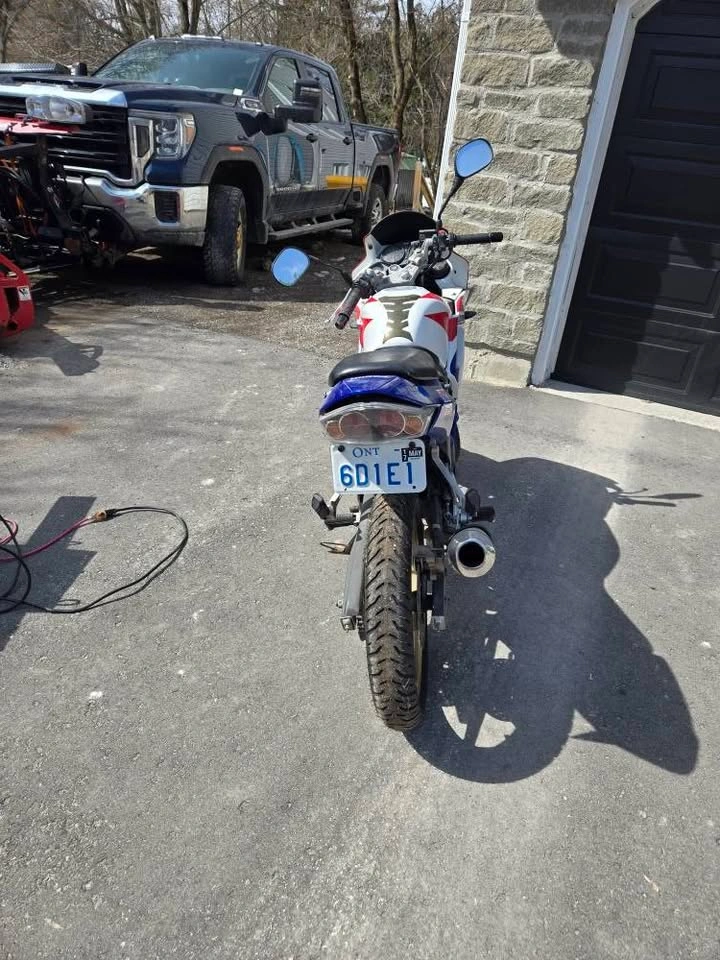 2009 Honda CBR125 - photo 2