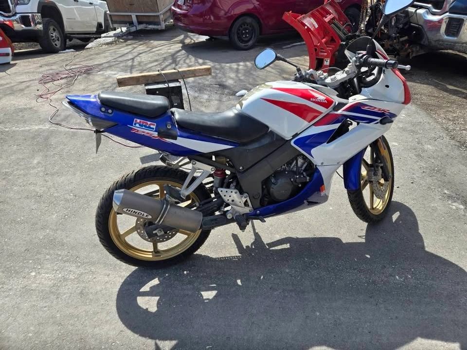 2009 Honda CBR125 - photo 3
