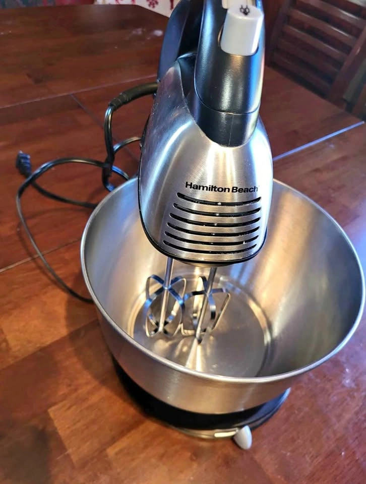 Hamilton Beach Stand Mixer