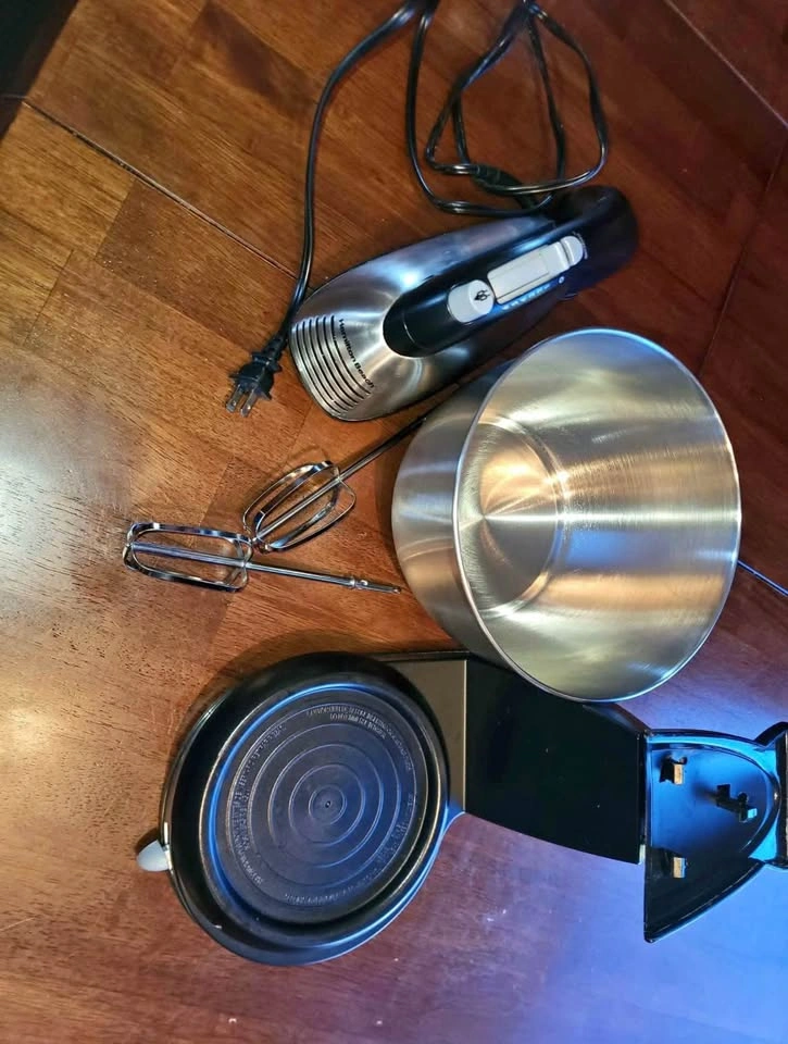 Hamilton Beach Stand Mixer - photo 2