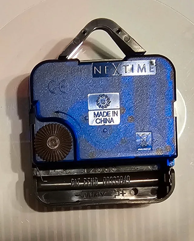 NeXtime Test Pattern Wall Mounted Clock image indicator(4)