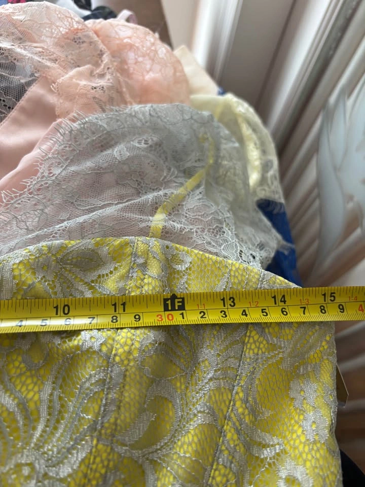 BCBG Max Azria Lov Yellow & Silver Floral Lace Dress Size 4 - photo 4