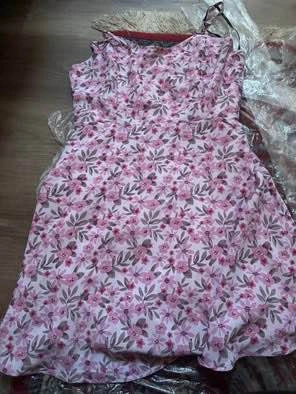 NWT Forever 21 Mini Floral Dress - Size Small - photo 3