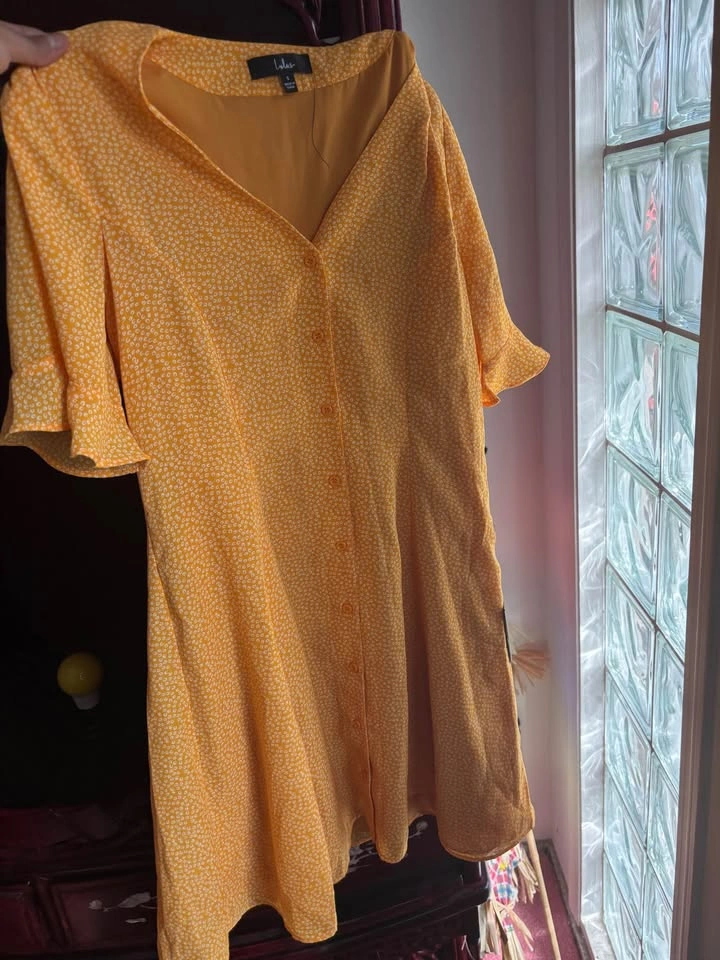 NWT Lulus mini dress yellow floral size small
