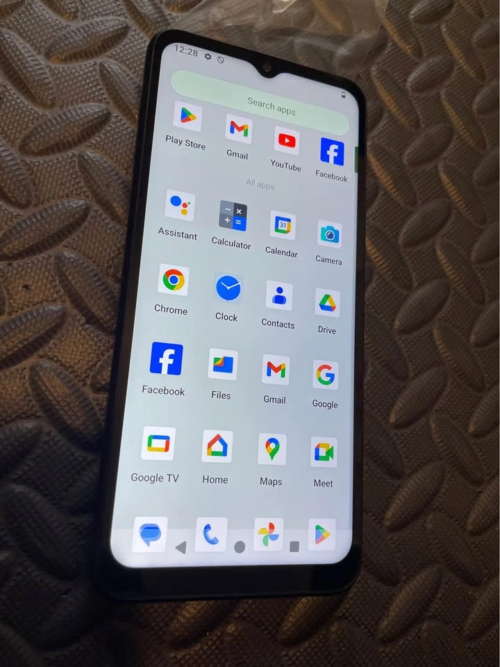 Like-New 128GB Phone (5G) - photo 5