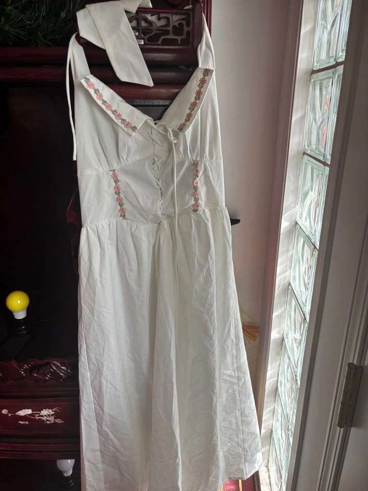 Brand New Rihoas Midi Halter Neck Dress Size Small