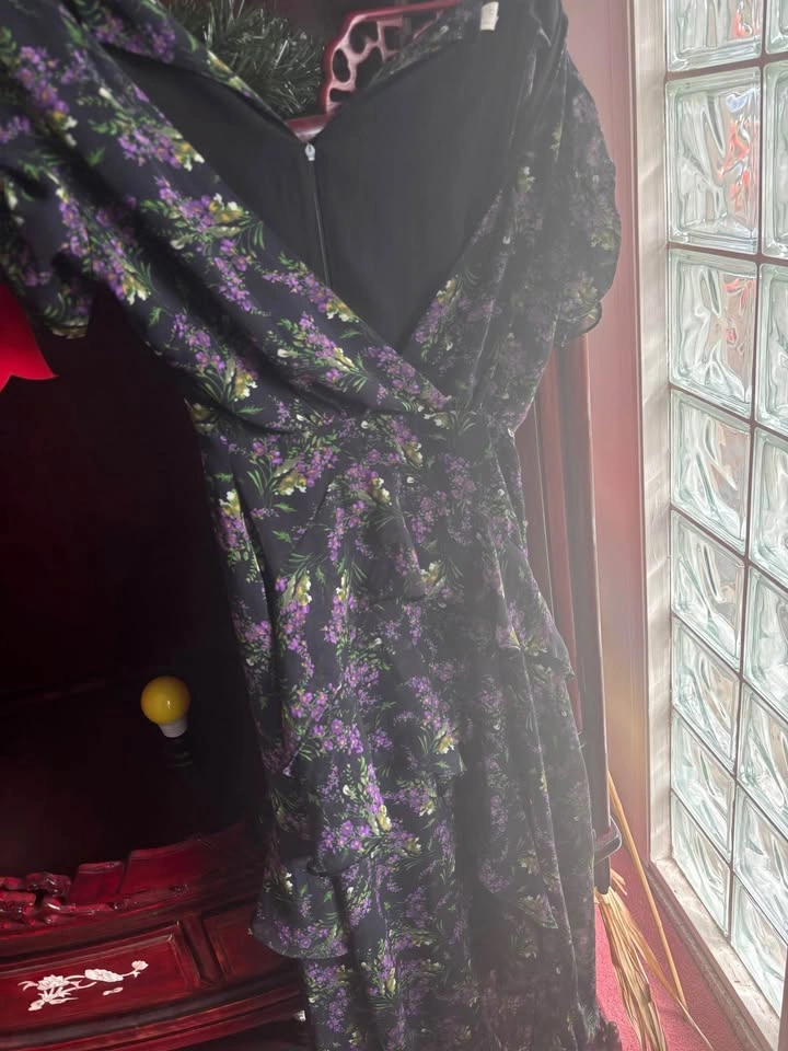 ASTR The Label Floral Print Handkerchief Dress Womens XS Black P - photo 2
