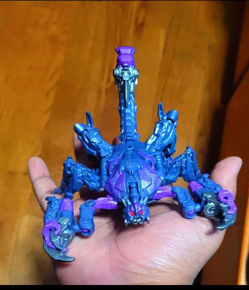 Transformers Studio Series ROTB Scorponok - photo 2