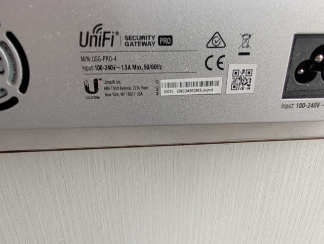 Ubiquiti Security Gateway Pro (USG-PRO-4)