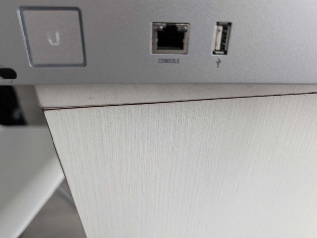 Ubiquiti Security Gateway Pro (USG-PRO-4) - photo 3