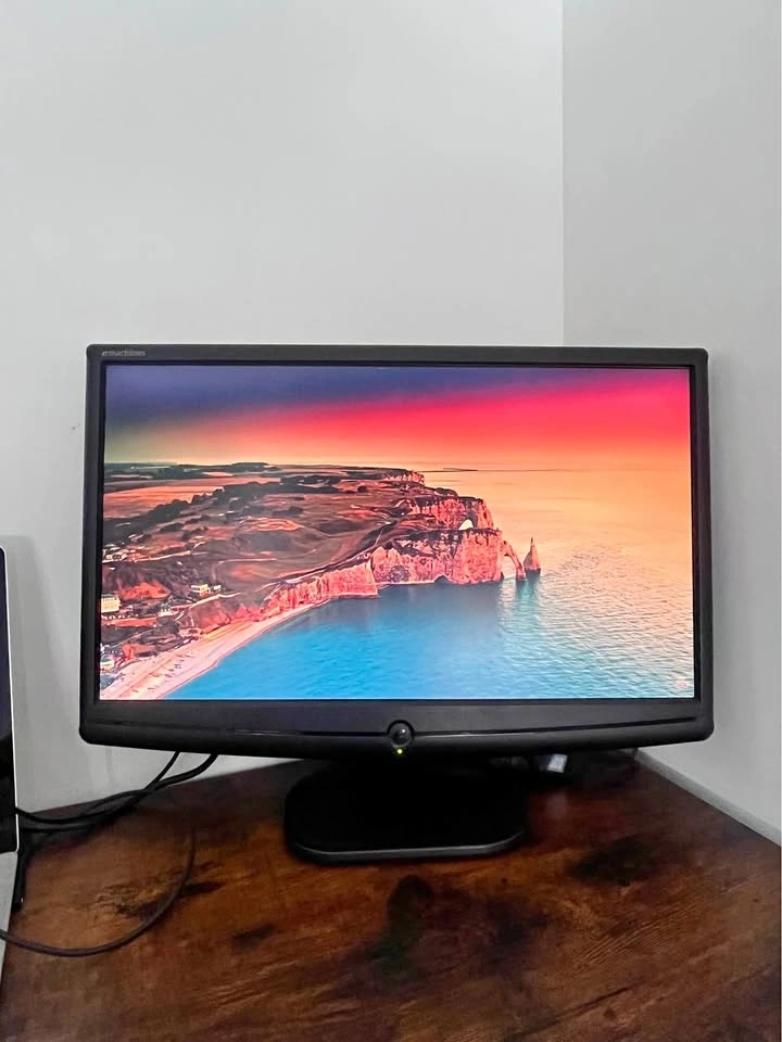 EMachine Monitor 20inch