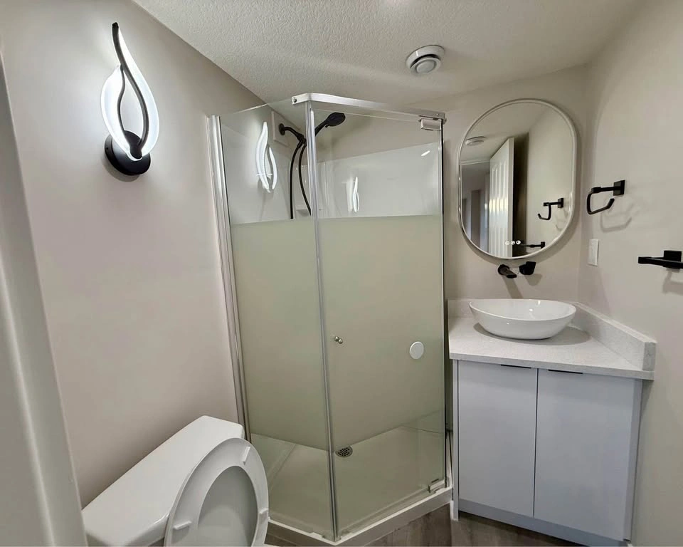 1 Bed 1 Bath Basement Suite Available May 1st!! - photo 5