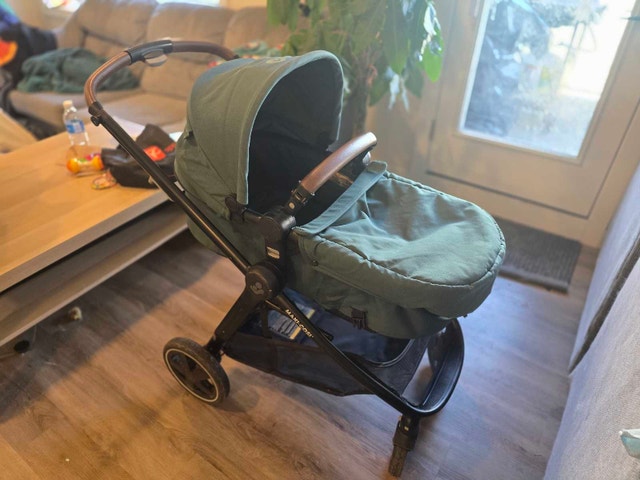 Maxi Cosi Stroller + Mico 30 Car Seat
