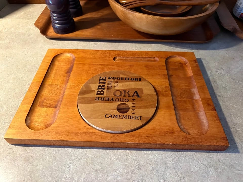 MCM vintage Canadian made Baribocraft wooden cheese board - photo 4