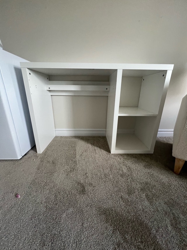 IKEA KALLAX Desk – White (Excellent Condition) - photo 2