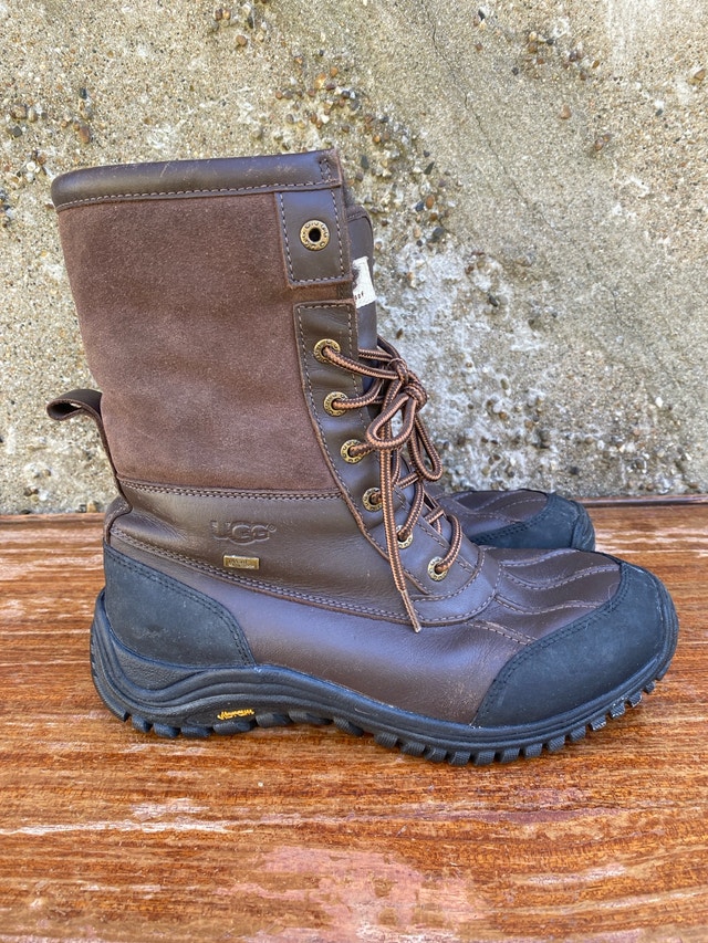 UGG Boots - Sz 9 - photo 2
