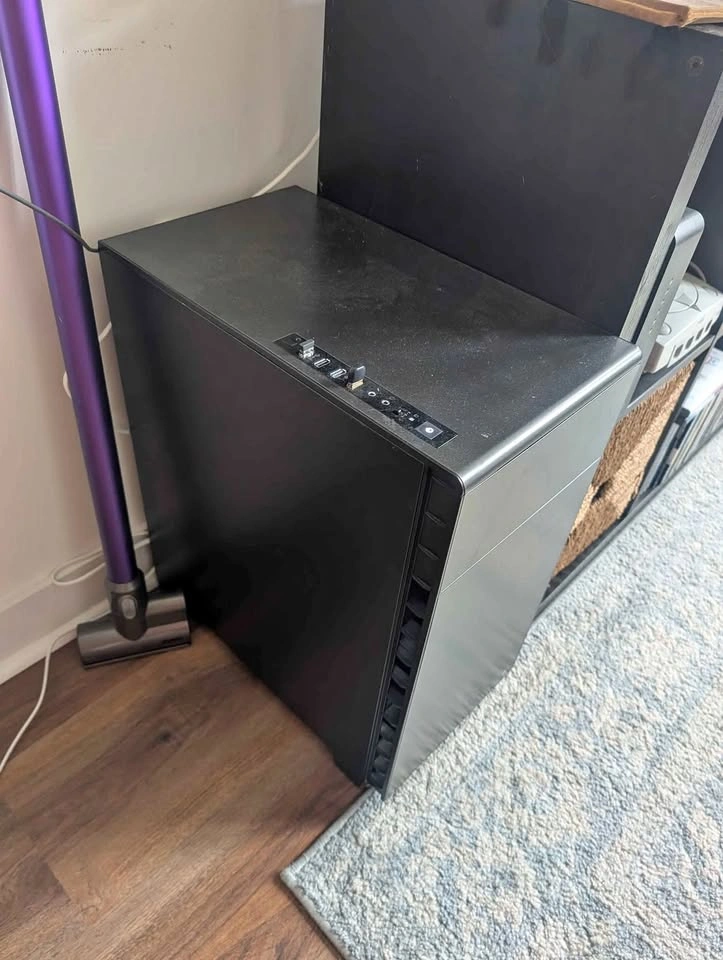 8GB GPU Custom-built gaming PC