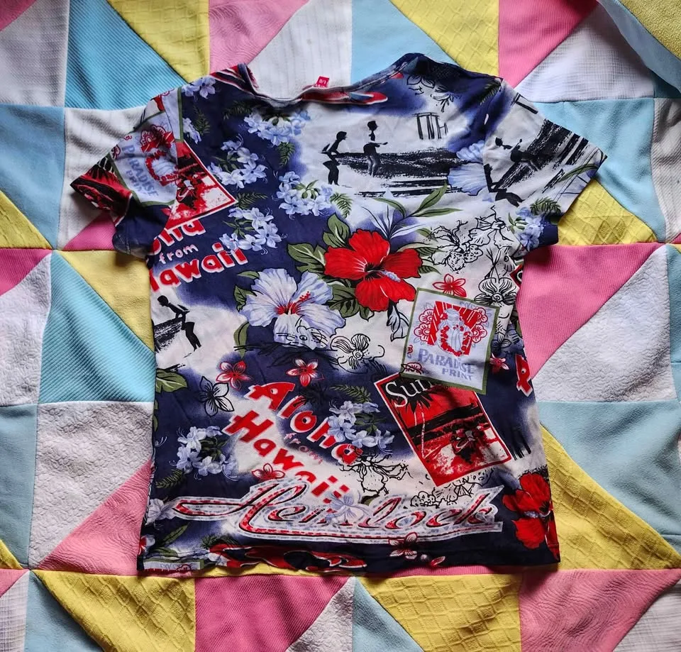 sheer mesh Hawaiian shirt in blue, red and white image indicator(2)