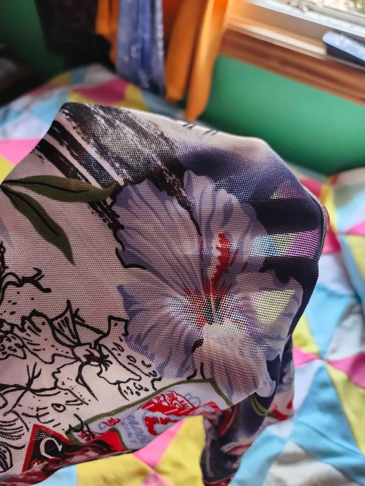 sheer mesh Hawaiian shirt in blue, red and white - photo 5