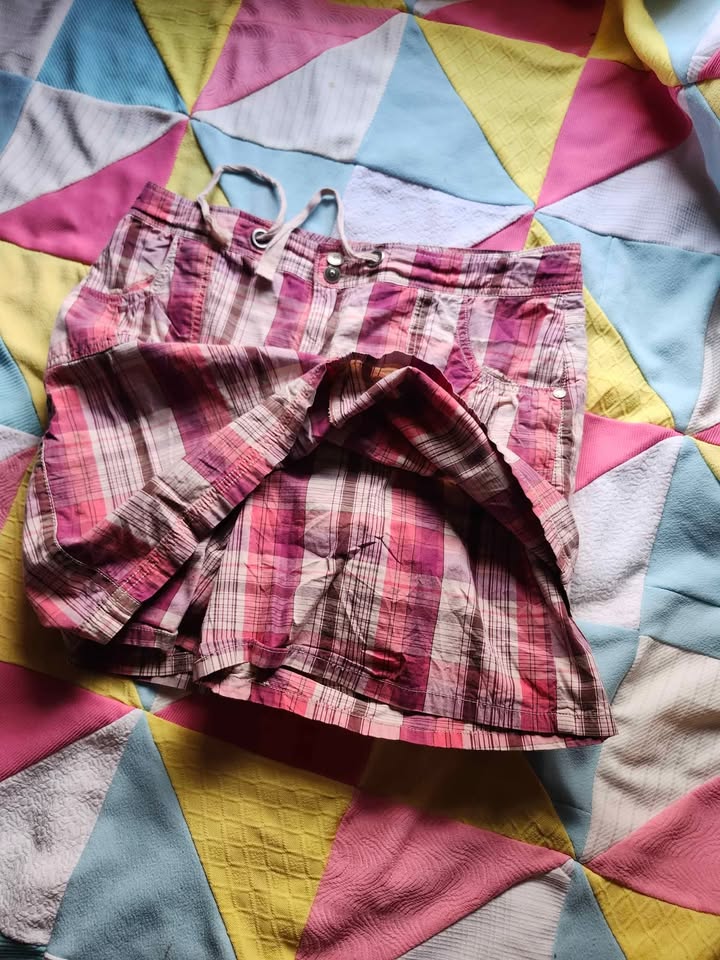 2000s pink and purple plaid skort with drawstring - photo 3
