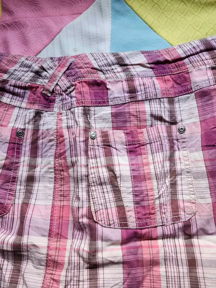 2000s pink and purple plaid skort with drawstring image indicator(6)
