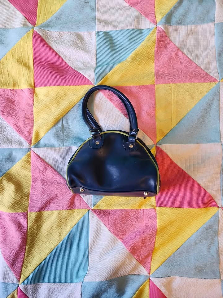 2000s Bowling bag style purse - photo 2