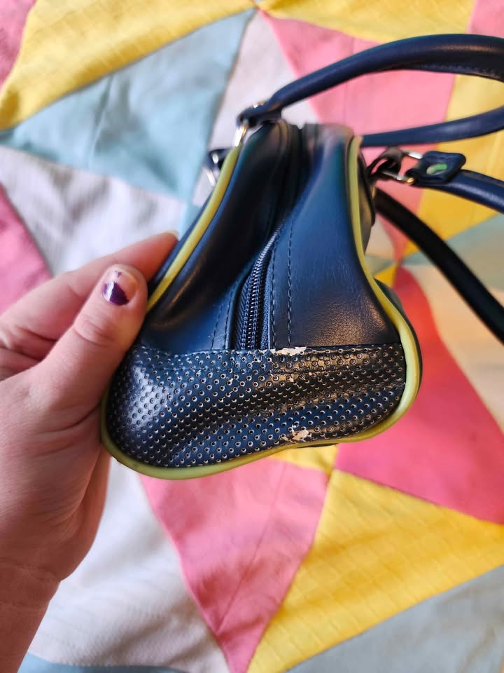 2000s Bowling bag style purse - photo 4