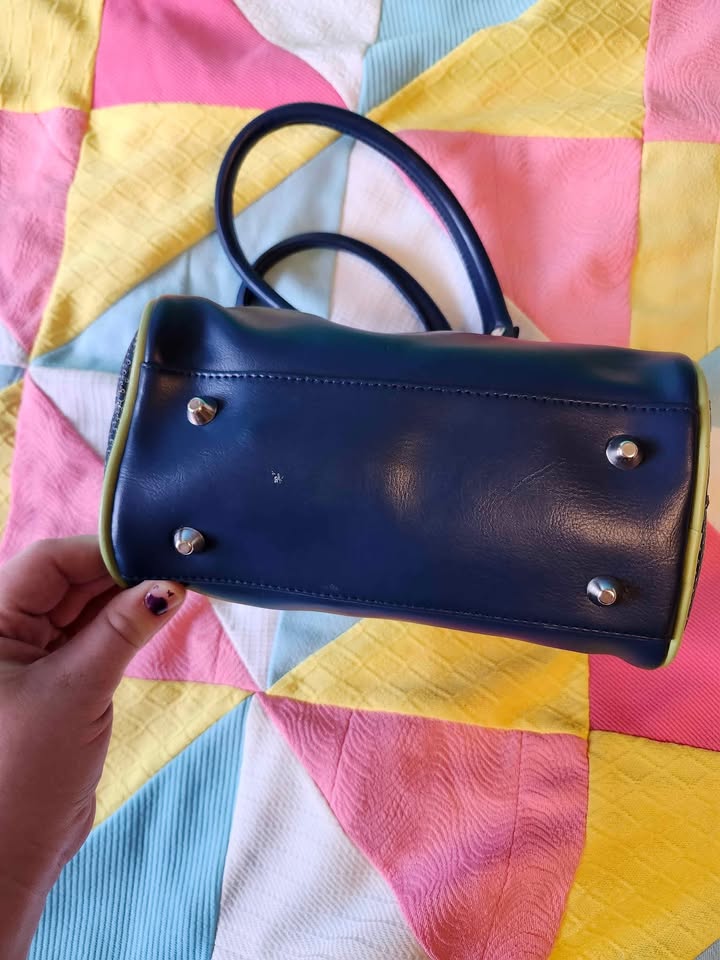 2000s Bowling bag style purse - photo 5